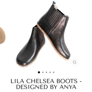 Anya's Review Shop Barefoot Chelsea boots